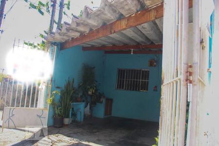 Casa à venda com 153m², 2 quartos e 1 vagaFachada