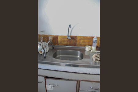 Casa à venda com 153m², 2 quartos e 1 vagaPia