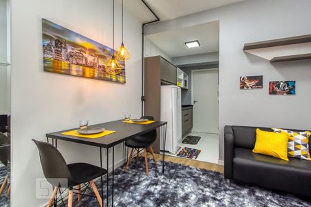 Studio de kitnet/studio para alugar com 1 quarto, 27m² em Centro, Curitiba