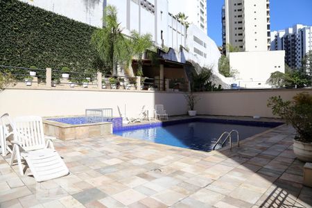 Apartamento à venda com 99m², 3 quartos e 2 vagasÁrea comum - Piscina
