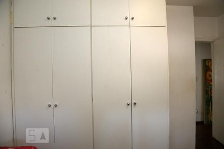 Apartamento à venda com 99m², 3 quartos e 2 vagasQuarto 2
