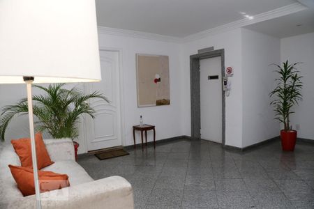 Apartamento à venda com 99m², 3 quartos e 2 vagasHall social