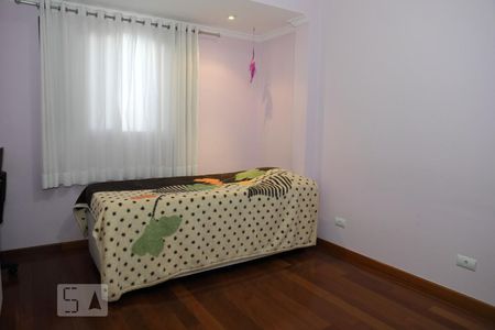 Apartamento à venda com 120m², 3 quartos e 3 vagasQuarto 2