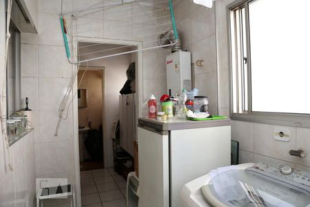 Apartamento à venda com 99m², 3 quartos e 2 vagasCozinha