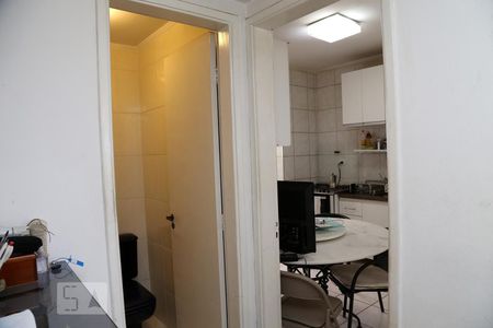 Apartamento à venda com 99m², 3 quartos e 2 vagasCorredor