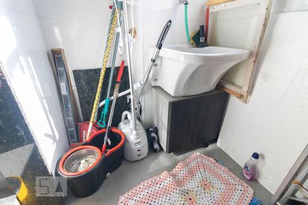 Apartamento à venda com 60m², 2 quartos e 1 vaga Apartamento à venda com 60m², 2 quartos e 1 vagaÁrea de Serviço