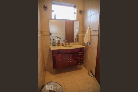Casa à venda com 320m², 3 quartos e 6 vagas Casa à venda com 320m², 3 quartos e 6 vagasBanheiro da suíte 3