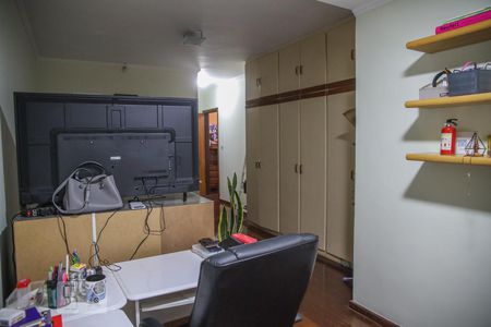 Casa à venda com 320m², 3 quartos e 6 vagas Casa à venda com 320m², 3 quartos e 6 vagasSuíte 2