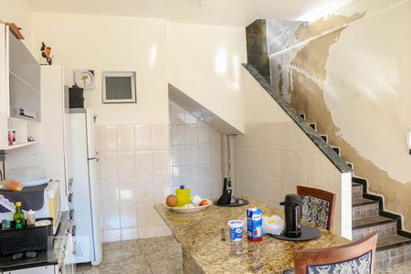 Casa à venda com 140m², 3 quartos e 15 vagas Casa à venda com 140m², 3 quartos e 15 vagasCozinha