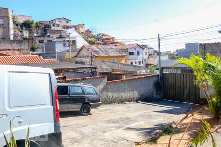 Casa à venda com 140m², 3 quartos e 15 vagas Casa à venda com 140m², 3 quartos e 15 vagasGaragem