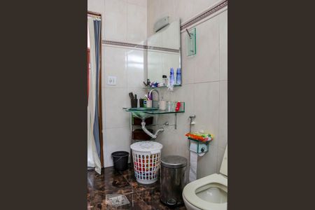 Casa à venda com 140m², 3 quartos e 15 vagas Casa à venda com 140m², 3 quartos e 15 vagasBanheiro da Suíte