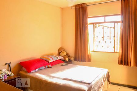 Casa à venda com 140m², 3 quartos e 15 vagas Casa à venda com 140m², 3 quartos e 15 vagasQuarto Suíte