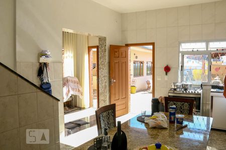 Casa à venda com 140m², 3 quartos e 15 vagas Casa à venda com 140m², 3 quartos e 15 vagasCozinha