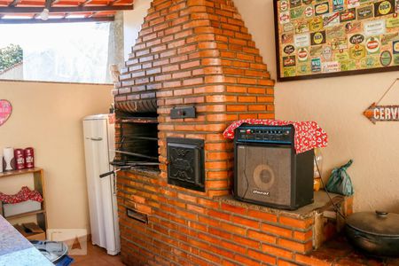 Casa à venda com 140m², 3 quartos e 15 vagas Casa à venda com 140m², 3 quartos e 15 vagasÁrea Gourmet