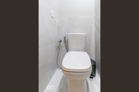 Apartamento à venda com 79m², 2 quartos e 1 vaga Apartamento à venda com 79m², 2 quartos e 1 vagaLavabo