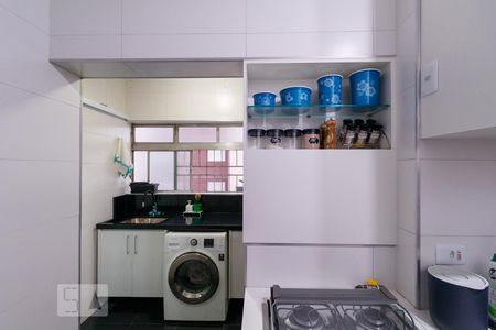 Apartamento à venda com 79m², 2 quartos e 1 vaga Apartamento à venda com 79m², 2 quartos e 1 vagaCozinha e Área de Serviço