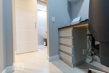 Apartamento à venda com 79m², 2 quartos e 1 vaga Apartamento à venda com 79m², 2 quartos e 1 vagaEscritório