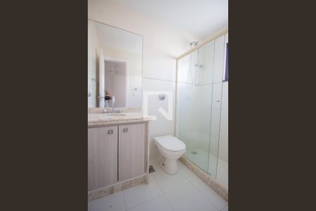 Apartamento à venda com 360m², 4 quartos e 2 vagas Apartamento à venda com 360m², 4 quartos e 2 vagasBanheiro da Suíte 4