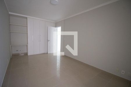 Apartamento à venda com 360m², 4 quartos e 2 vagas Apartamento à venda com 360m², 4 quartos e 2 vagasSuíte 4