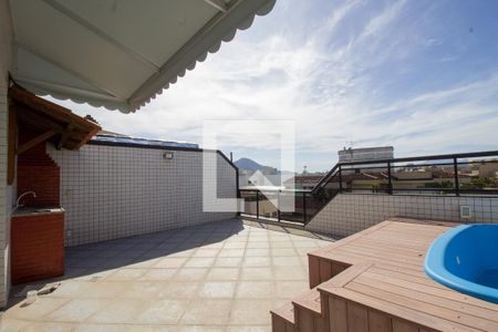 Apartamento à venda com 360m², 4 quartos e 2 vagas Apartamento à venda com 360m², 4 quartos e 2 vagasCobertura