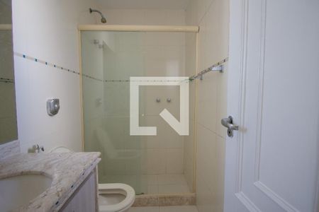 Apartamento à venda com 360m², 4 quartos e 2 vagas Apartamento à venda com 360m², 4 quartos e 2 vagasBanheiro da Suíte 2