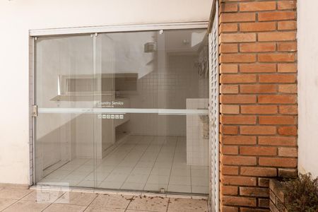 Casa à venda com 180m², 3 quartos e 2 vagas Casa à venda com 180m², 3 quartos e 2 vagasLavanderia