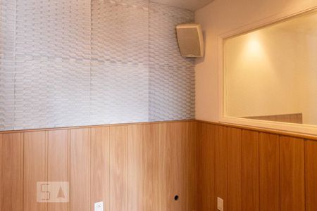 Casa à venda com 180m², 3 quartos e 2 vagas Casa à venda com 180m², 3 quartos e 2 vagasStudio