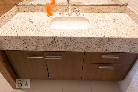 Casa à venda com 180m², 3 quartos e 2 vagas Casa à venda com 180m², 3 quartos e 2 vagasBanheiro da Suíte 1