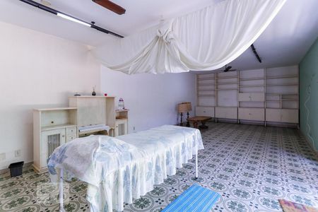 Casa para alugar com 520m², 4 quartos e 3 vagas Casa para alugar com 520m², 4 quartos e 3 vagasSalão Edícula