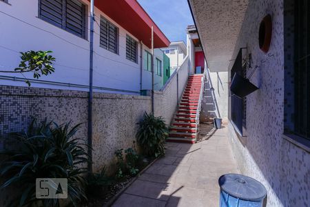 Casa para alugar com 520m², 4 quartos e 3 vagas Casa para alugar com 520m², 4 quartos e 3 vagasCorredor