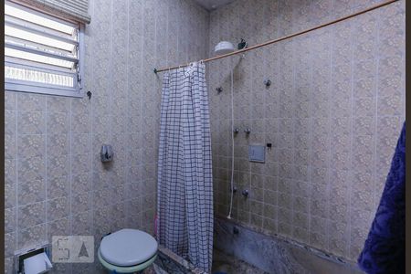 Casa para alugar com 520m², 4 quartos e 3 vagas Casa para alugar com 520m², 4 quartos e 3 vagasBanheiro Suíte 2