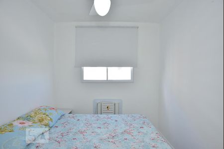 Quarto 1 de apartamento para alugar com 2 quartos, 47m² em Jacarepaguá, Rio de Janeiro
