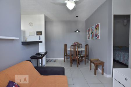Sala de apartamento para alugar com 2 quartos, 47m² em Jacarepaguá, Rio de Janeiro