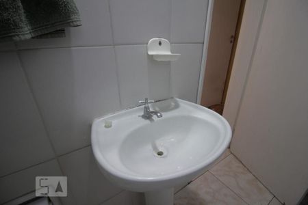 Casa de condomínio à venda com 78m², 3 quartos e 2 vagasPia