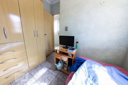 Casa à venda com 180m², 3 quartos e 3 vagas Casa à venda com 180m², 3 quartos e 3 vagasQuarto 3