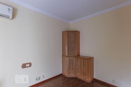 Apartamento à venda com 126m², 2 quartos e 1 vaga Apartamento à venda com 126m², 2 quartos e 1 vagaSuíte