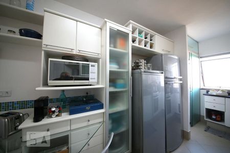 Apartamento à venda com 85m², 2 quartos e 1 vagaCozinha 