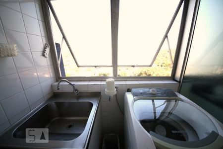 Apartamento à venda com 85m², 2 quartos e 1 vagaÁrea de Serviço