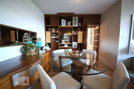 Apartamento à venda com 85m², 2 quartos e 1 vagaSala