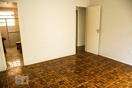 Quarto 2 da suite  de apartamento para alugar com 2 quartos, 105m² em Jardim Guanabara, Rio de Janeiro