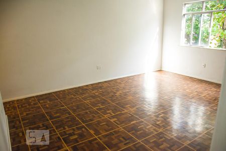 Sala  de apartamento para alugar com 2 quartos, 105m² em Jardim Guanabara, Rio de Janeiro