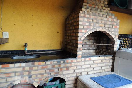 Casa à venda com 240m², 3 quartos e sem vagaChurrasqueira