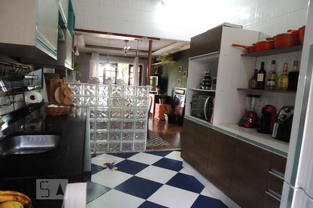 Casa à venda com 240m², 3 quartos e sem vagaCozinha