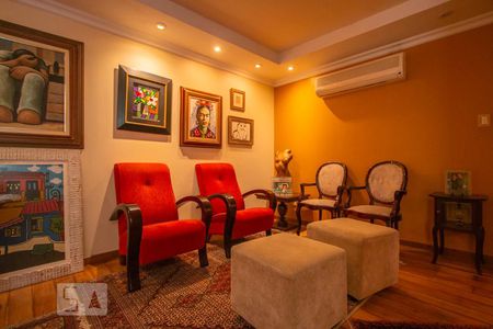 Casa à venda com 500m², 5 quartos e sem vagaSala de TV