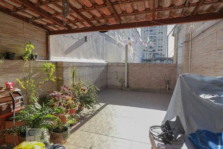 Apartamento à venda com 149m², 3 quartos e sem vaga Apartamento à venda com 149m², 3 quartos e sem vagaTerraço