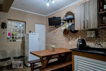 Casa à venda com 216m², 3 quartos e 2 vagas Casa à venda com 216m², 3 quartos e 2 vagasVaranda Gourmet
