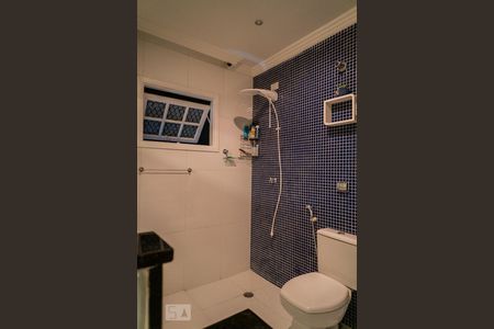 Casa à venda com 216m², 3 quartos e 2 vagas Casa à venda com 216m², 3 quartos e 2 vagasBanheiro da Suíte