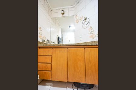 Apartamento à venda com 72m², 3 quartos e sem vaga Apartamento à venda com 72m², 3 quartos e sem vagaBanheiro social