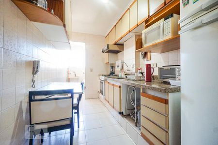 Apartamento à venda com 72m², 3 quartos e sem vaga Apartamento à venda com 72m², 3 quartos e sem vagaCozinha