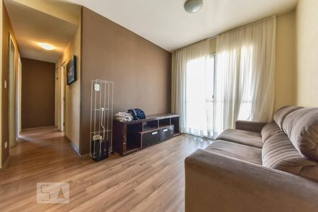Sala de apartamento para alugar com 3 quartos, 70m² em Taboão, São Bernardo do Campo